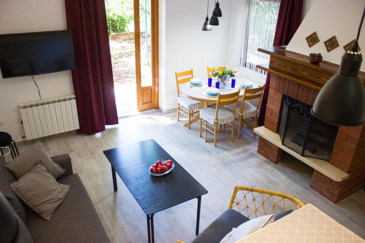 Bilini Garden Apartment Pula Extérieur photo